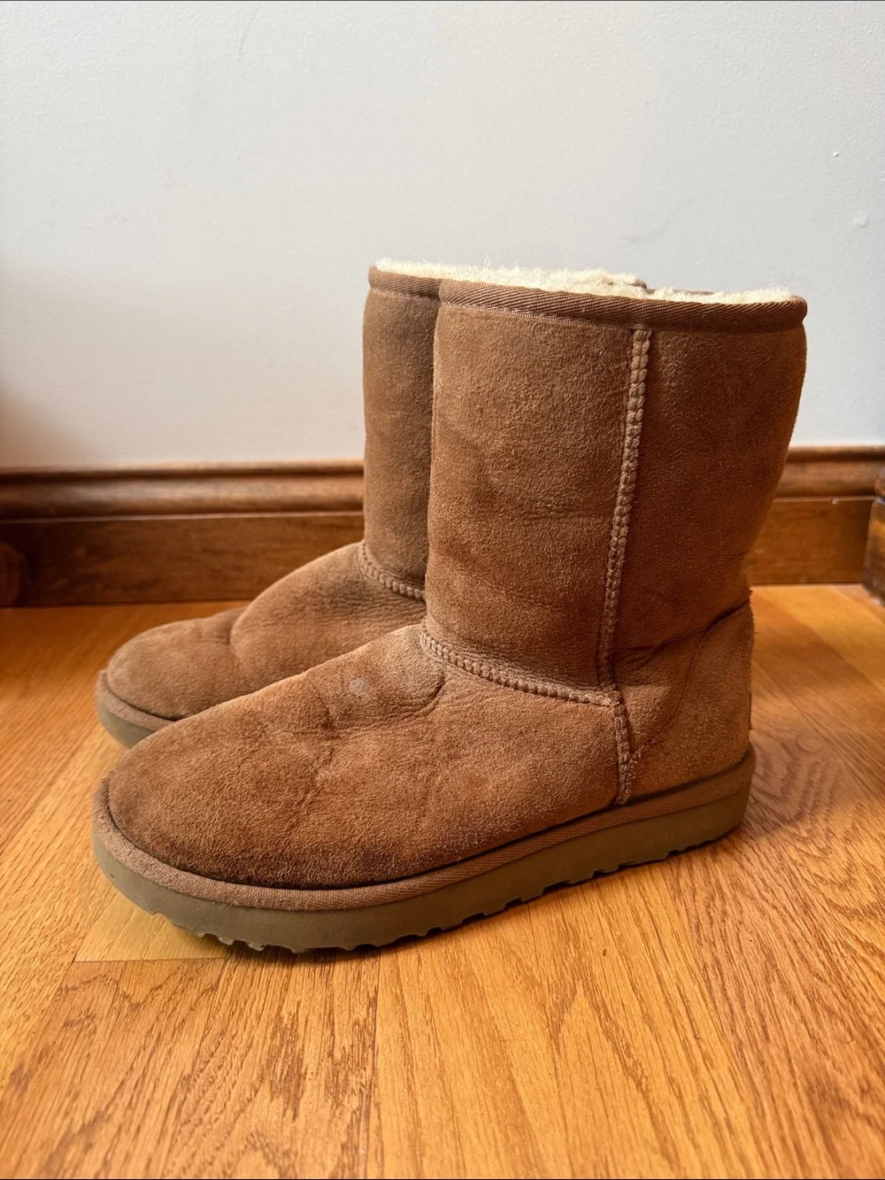UGG women’s classic